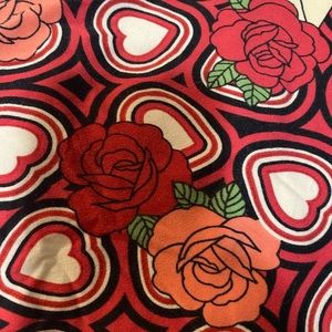 Lularoe Heart Leggings